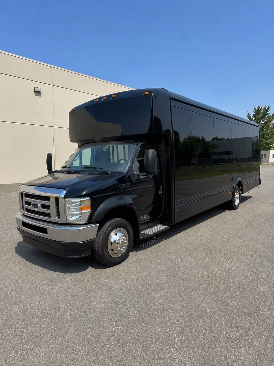 party buses minibuses for augusta s broad street music scene